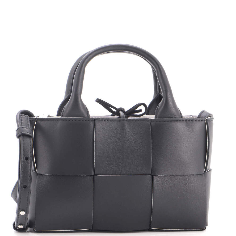 Bottega Veneta Candy Arco Tote Maxi Intrecciato Leather